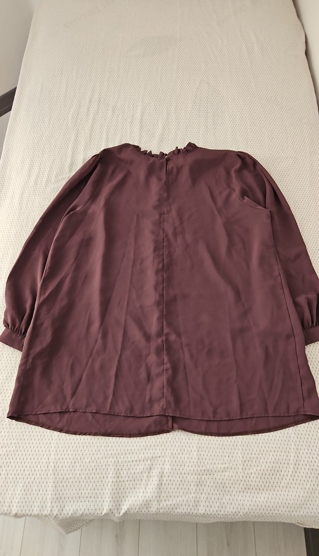 Bordo Renkli Fırfırlı Bluz - Görsel 3