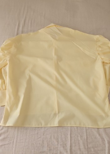 Sarı Düğmeli Kadın Gömlek - Görsel 3