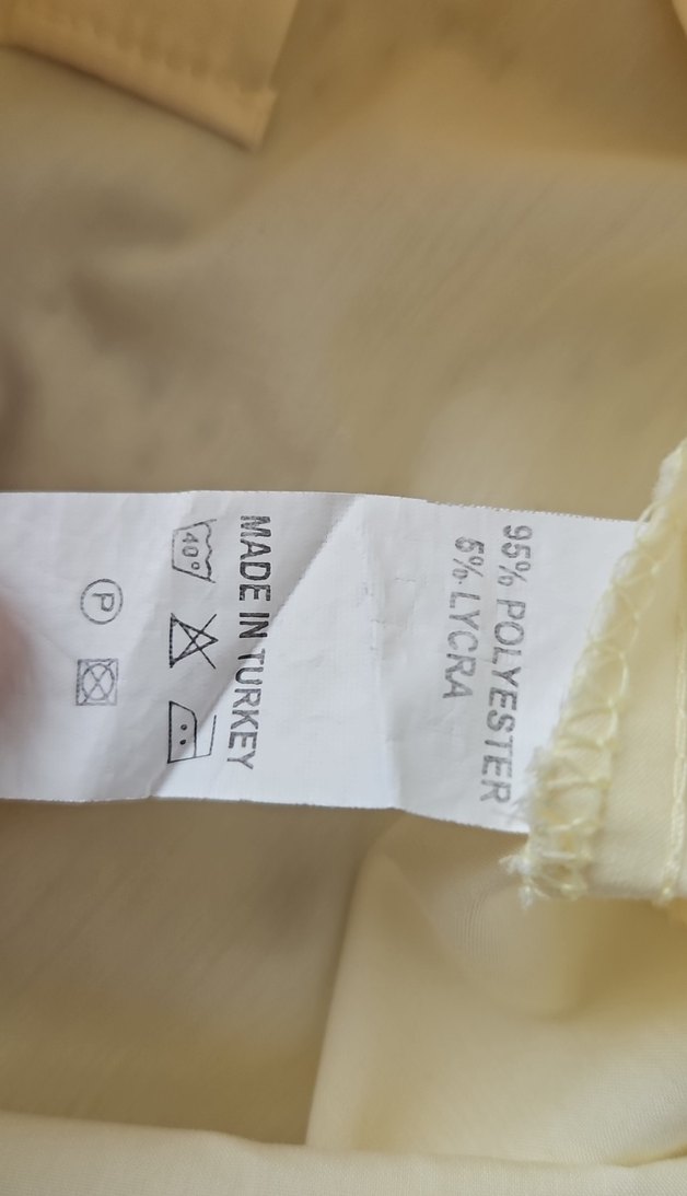 Sarı Düğmeli Kadın Gömlek - Görsel 4