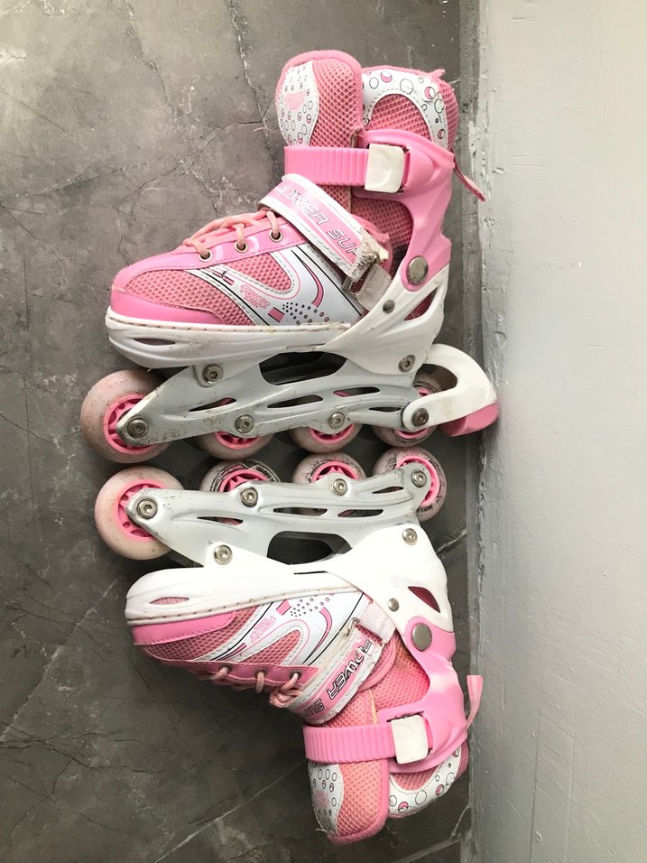 Pembe Desenli Bağcıklı Paten - Görsel 2