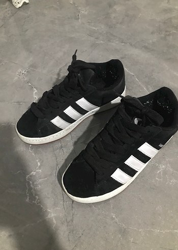 Adidas 38