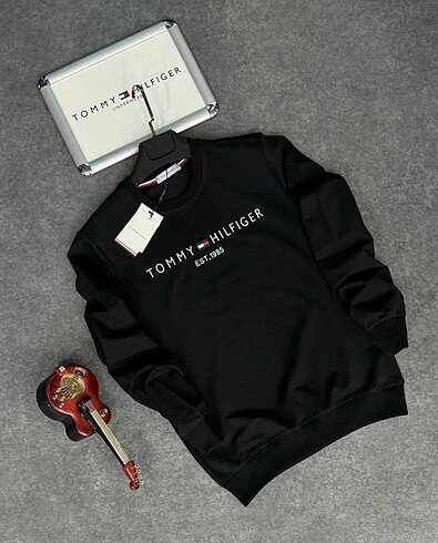 TOMMY HİLFİGER SWEATSHİRT