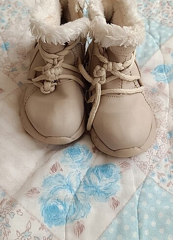 25 Beden Çocuk botu