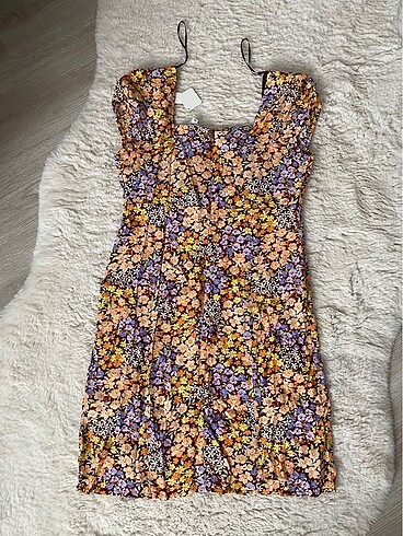 Çiçekli mini elbise - Görsel 2