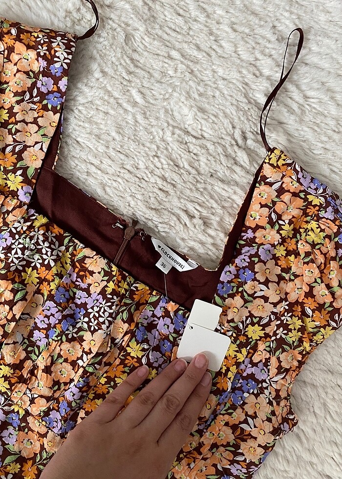 Çiçekli mini elbise - Görsel 3