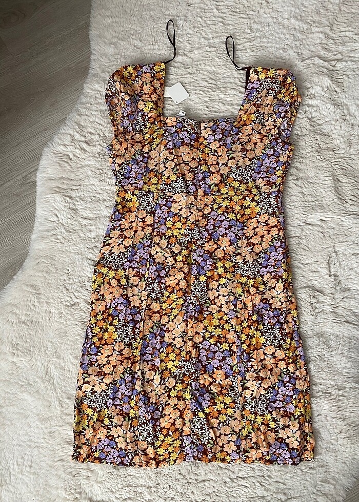 Çiçekli mini elbise - Görsel 2