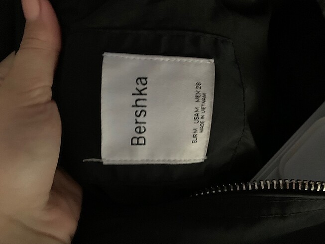 m Beden Siyah şişme mont bershka