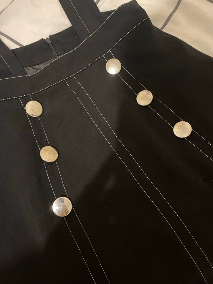 Düğmeli Siyah Askılı Mini elbise - Görsel 2