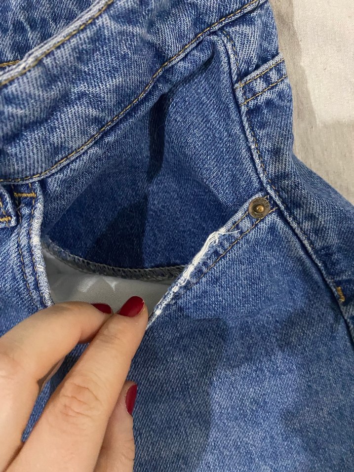 Kadın Mavi Rahat Kesim Mini Kot Şort - Görsel 4