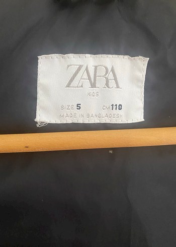 Zara Kapüşonlu Kamuflaj Desenli Çocuk Mont - Görsel 3