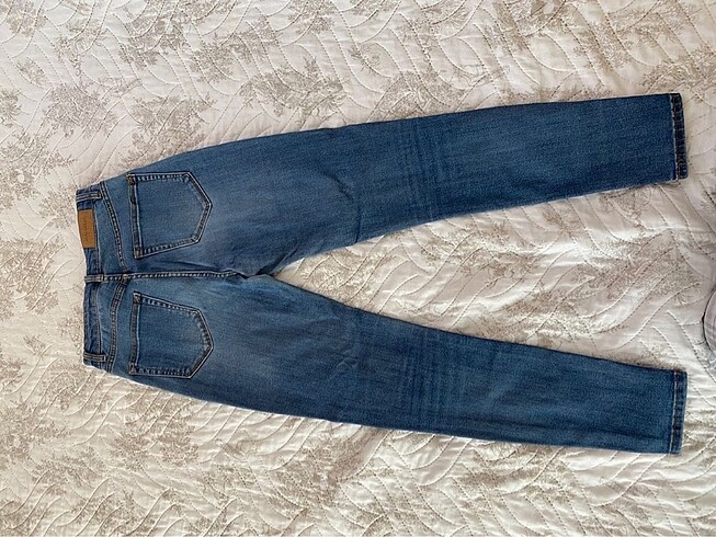 36 Beden Pull and Bear Jean