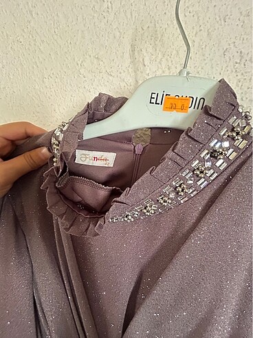 Diğer Elbise.