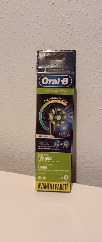Beden Renk Oral-B Cross Action Siyah Şarjlı Diş Fırçası Yedek Başlığı 4 Ade