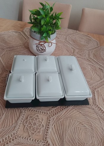 Diğer TEPSİLİ PORSELEN KAHVALTI SETİ