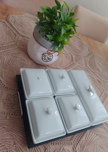 Beden TEPSİLİ PORSELEN KAHVALTI SETİ