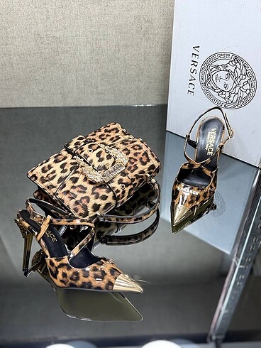 Versace NEW COLLLECTION VERSACE ????