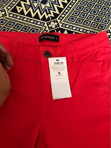s Beden Kullanılmamış pantalon