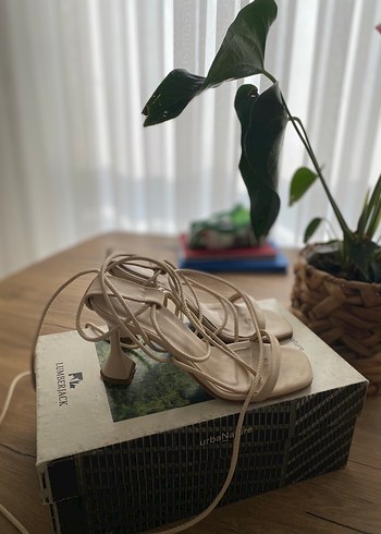 Bej kalın Topuklu Kadın Sandalet - Görsel 2