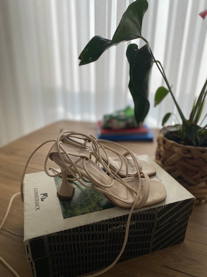 Bej kalın Topuklu Kadın Sandalet - Görsel 2