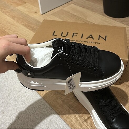 39 Beden Lufian Siyah Spor Ayakkabı