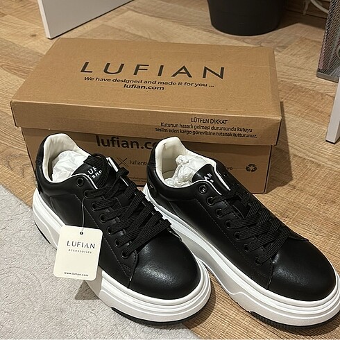 Lufian Siyah Spor Ayakkabı