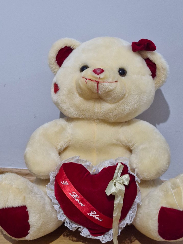 Kırmızı Kalpli Beyaz Peluş Ayıcık - Görsel 3