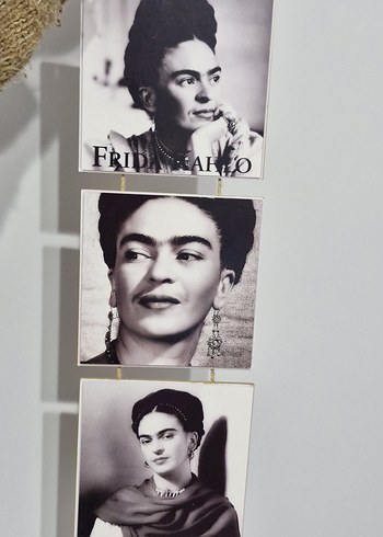 Frida Kahlo Temalı Üçlü Duvar Dekoru - Görsel 2