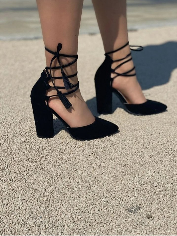 Siyah Yılan Desenli Bağcıklı Topuklu Kadın Ayakkabı - Görsel 2