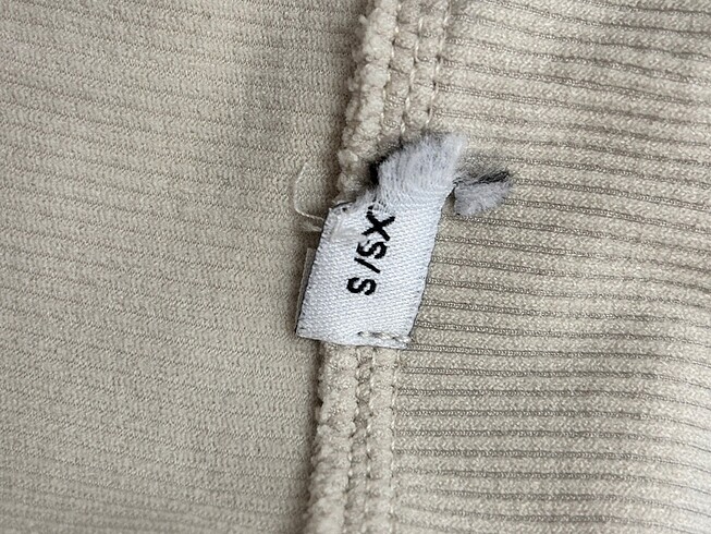 m Beden Polo yakalı crop