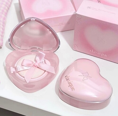  Beden Dasique Water Dewy Gel Cushion Heart