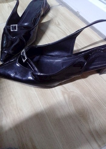 Diğer Siyah Rugan Stiletto Tokalı Kadın Ayakkabı
