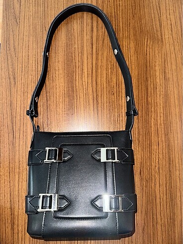 charles keith orijinal canta
