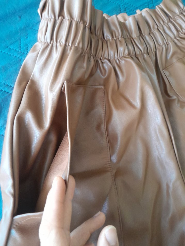 Bej Kadın Deri Mini Şort - Görsel 2