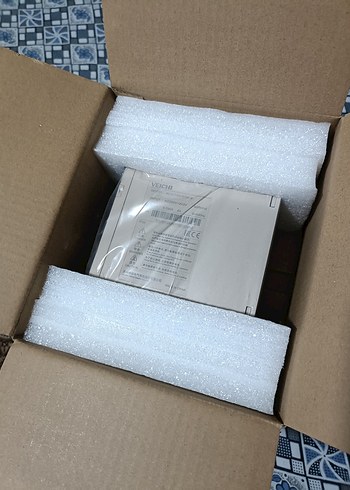 Veichi Beyaz Endüstriyel Kontrol Ünitesi - Görsel 3