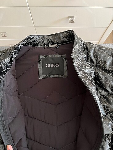 m Beden siyah Renk GUESS collection ceket mont