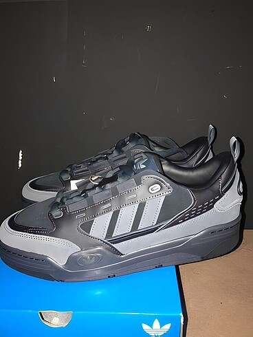 Adidas adi2000