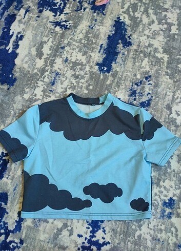 Bulut desenli crop