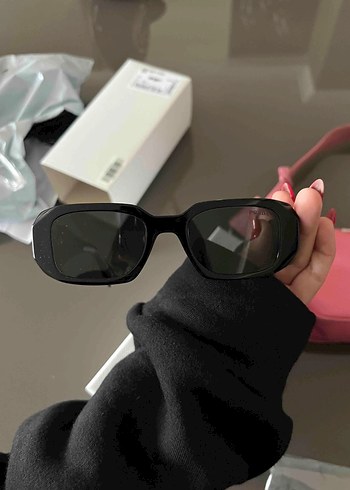 Prada Prada Siyah Kadın Güneş Gözlüğü