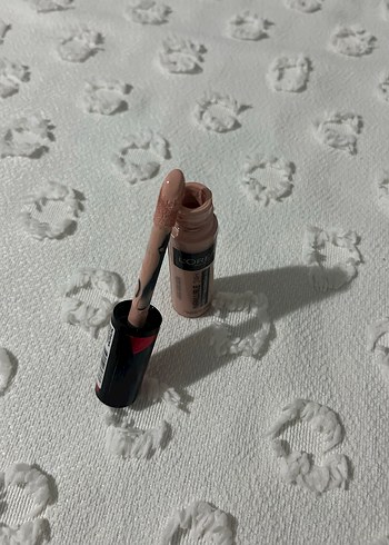 Beden Renk L'Oréal İnfaillible 24H Kapatıcı Bej Ton