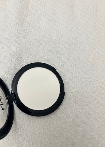 NYX NYX HD Beyaz Parlak Pudra