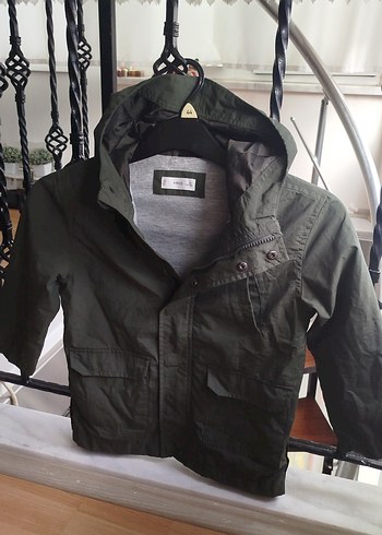 Mango Kids Çocuk Yağmurluk - Görsel 2