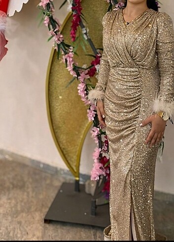 Gold payetli elbise