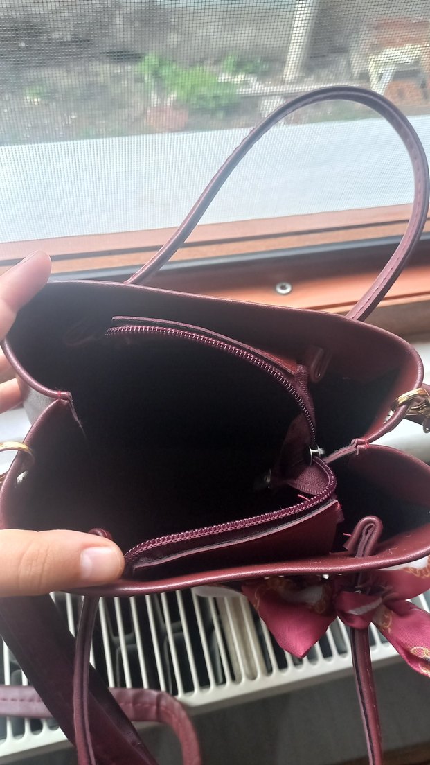 Bordo Deri Kadın El Çantası Fiyonk Detaylı - Görsel 3