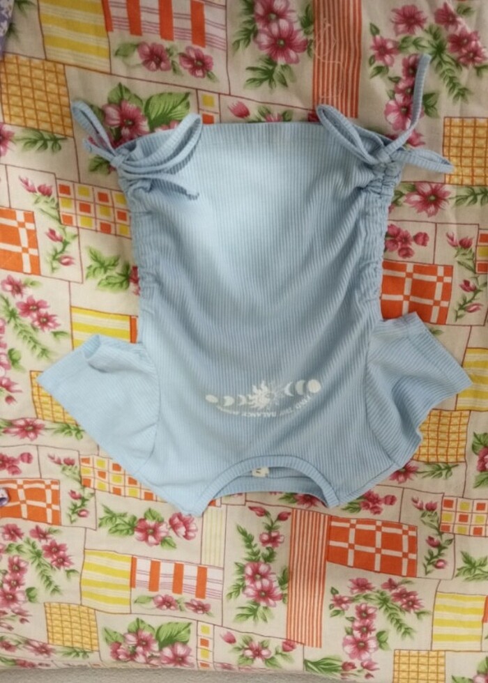 Yanları bağlamalı büzgülü crop - Görsel 2