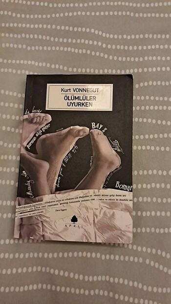 Ölümlüler Uyurken