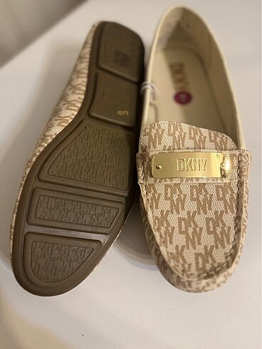 40 Beden DKNY BABET