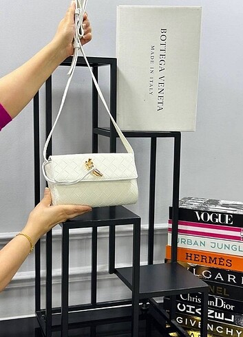 Bottega Veneta BOTTEGA VENATA ANDIAMO SMALL SİZE !! ??21 CM ??12 CM