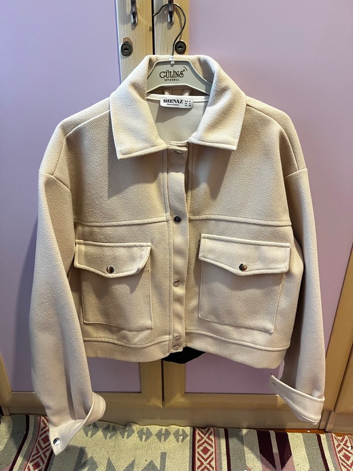 Bej Mini Düğmeli Kadın Kaban - Görsel 2