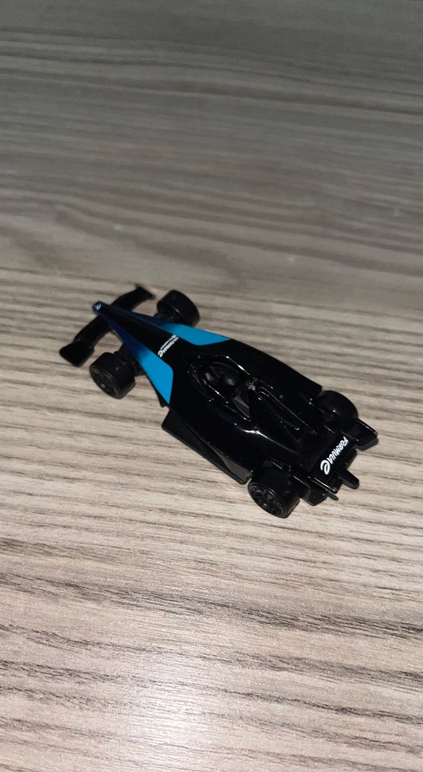 Siyah Yarış Oyuncak Arabası - Görsel 3