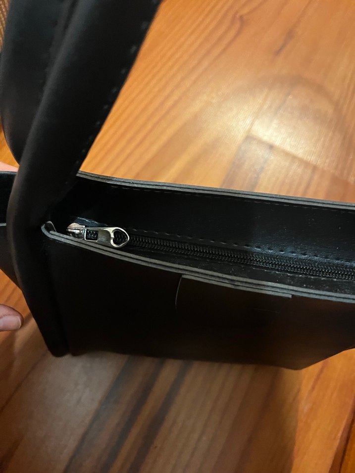 Siyah Deri Kadın Çanta - Görsel 3